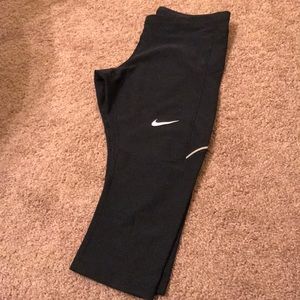 Nike Crop Black Leggings